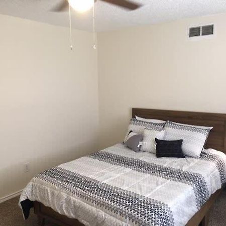 Quiet Townhouse Close To Fort Sill! Lawton Exteriör bild