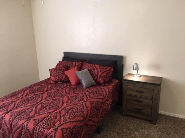 Quiet Townhouse Close To Fort Sill! Lawton Exteriör bild