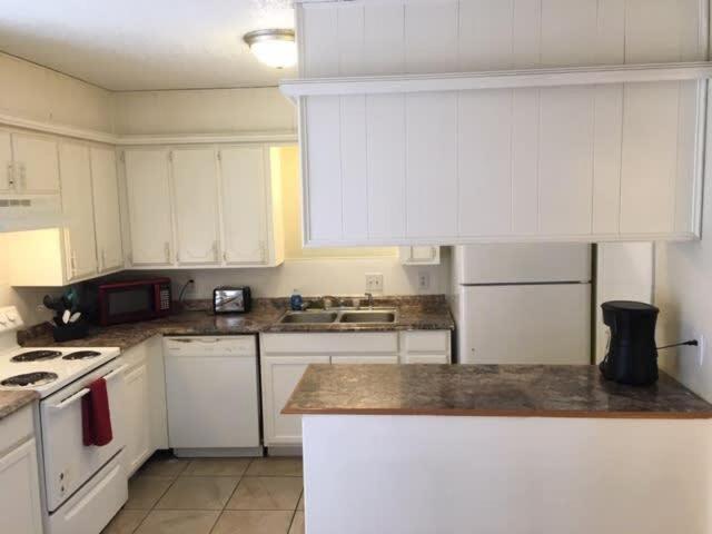 Quiet Townhouse Close To Fort Sill! Lawton Exteriör bild